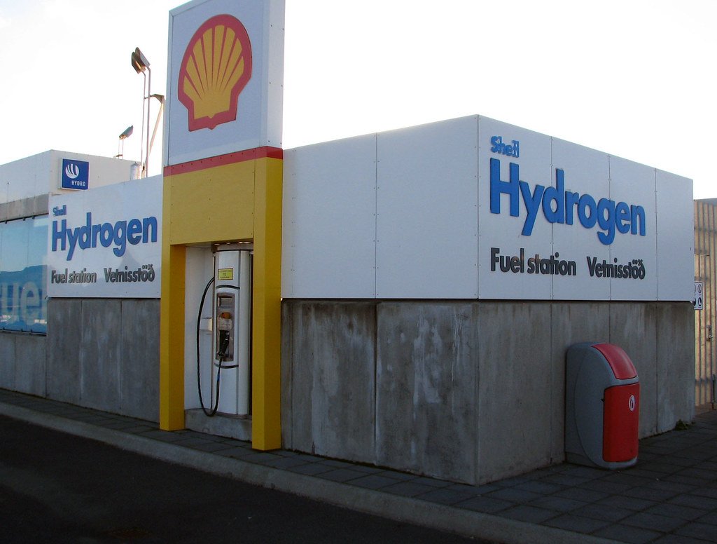 A Shell hydrogen fueling station